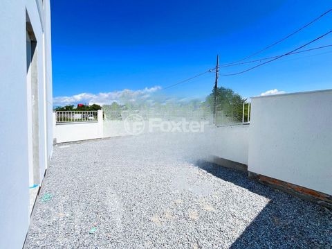 Image 8 - 695462