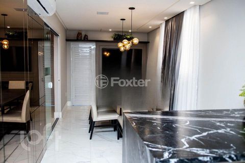 Image 7 - 696830