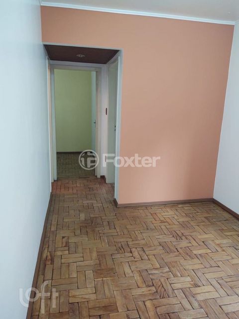 Image 2 - 700556