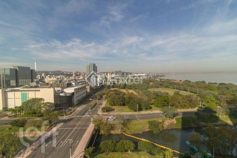 Image 13 - 701493