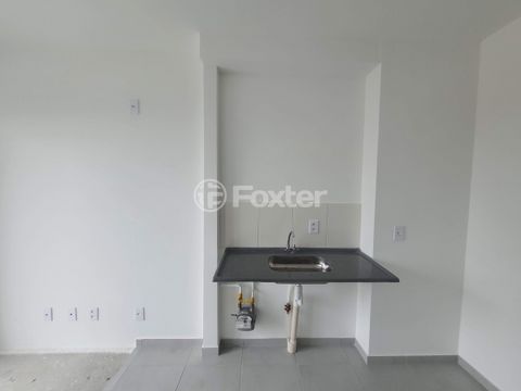 Image 4 - 701996