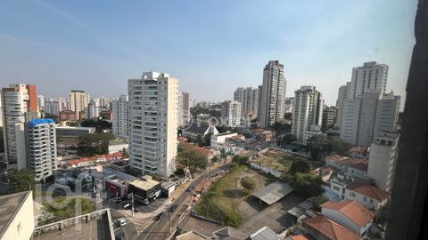 Image 4 - 702914