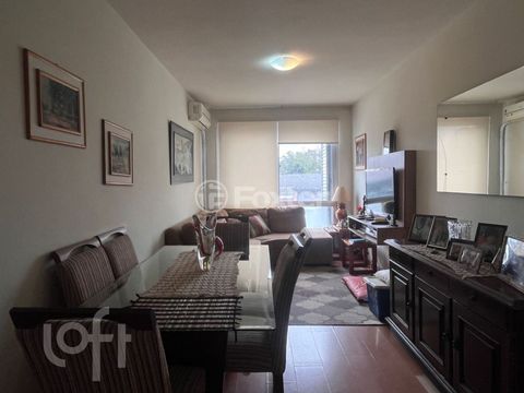 Image 3 - 703558