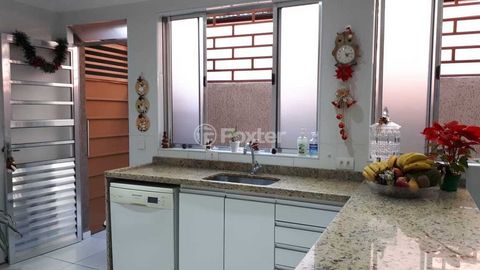 Image 4 - 703620