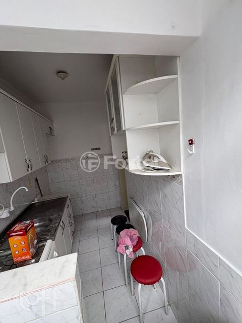 Image 8 - 703763