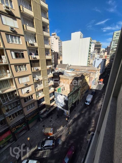 Image 7 - 703818