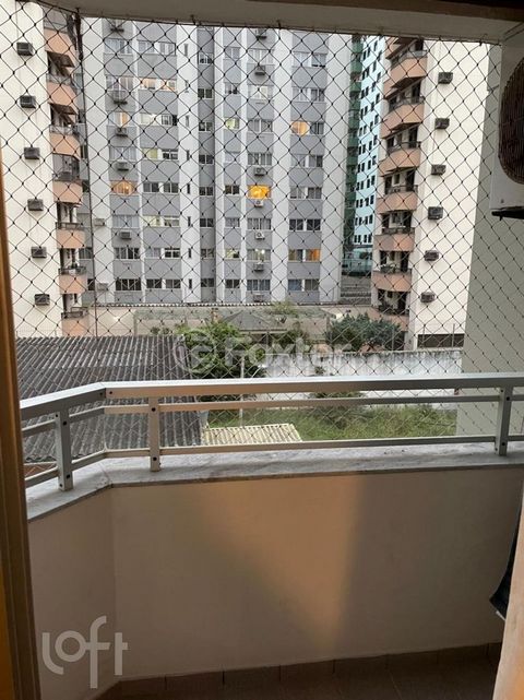 Image 12 - 703877