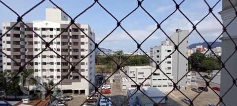 Image 11 - 703951