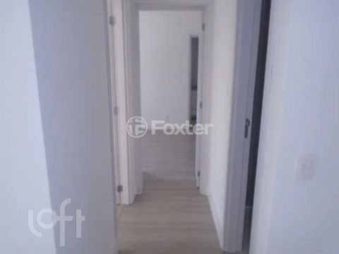 Image 7 - 704870