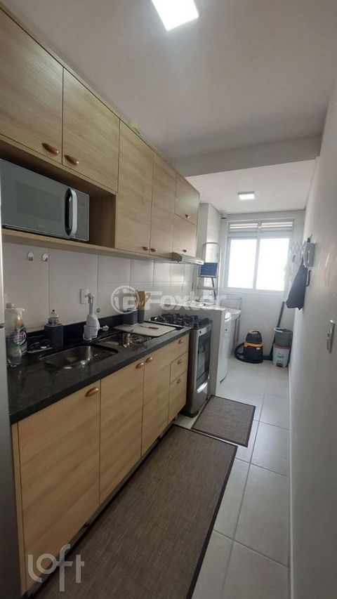 Image 2 - 704888
