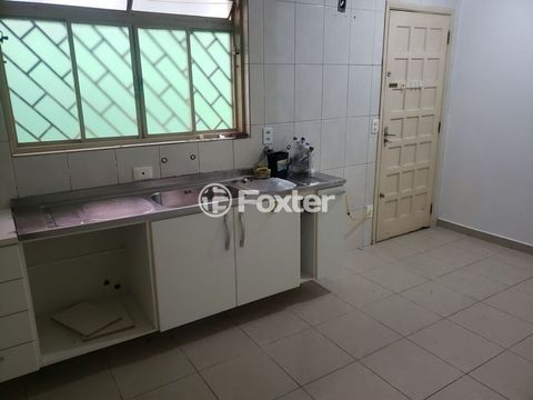 Image 3 - 704986