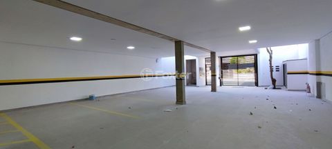 Image 19 - 705607
