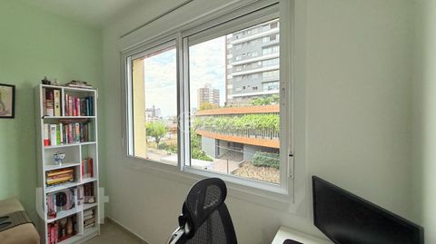 Image 5 - 705793