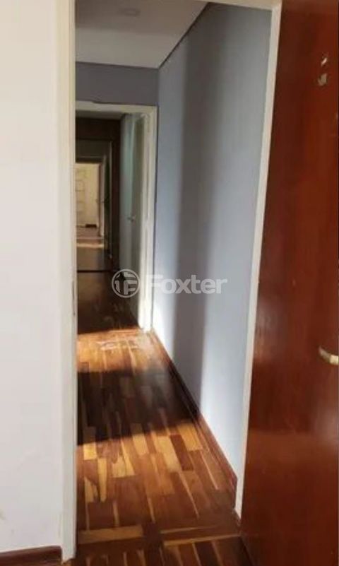Image 7 - 709321