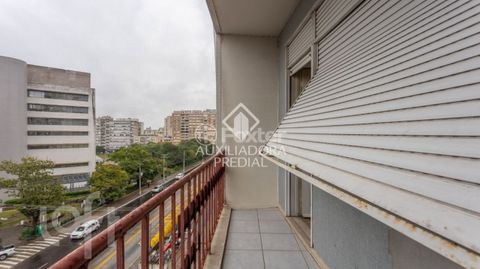 Image 6 - 715058