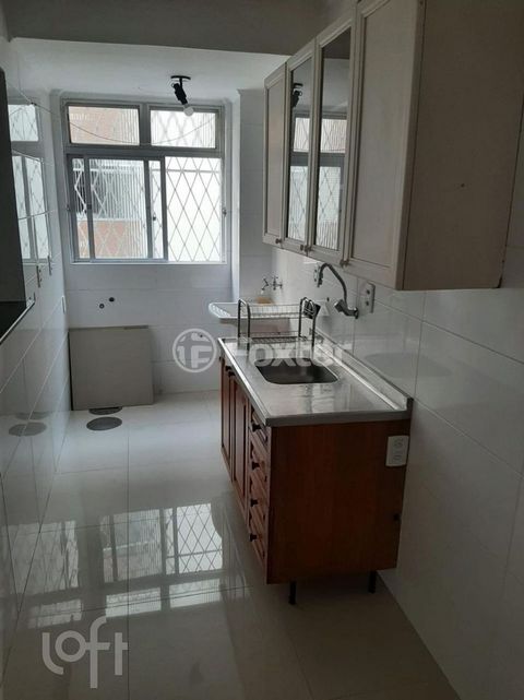Image 7 - 715443