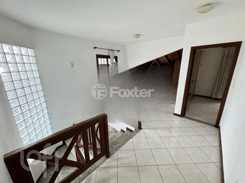 Image 8 - 717412