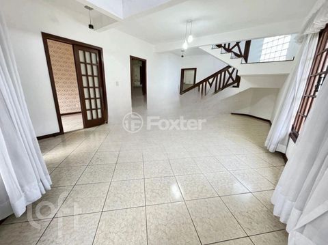Image 1 - 717412