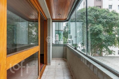 Image 11 - 717498