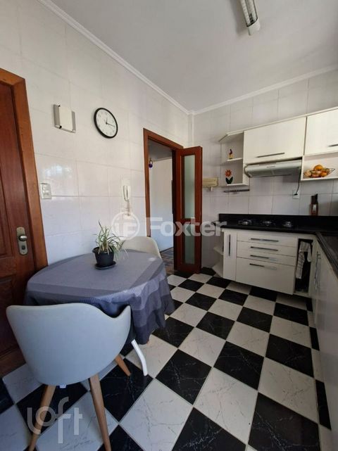 Image 7 - 728684