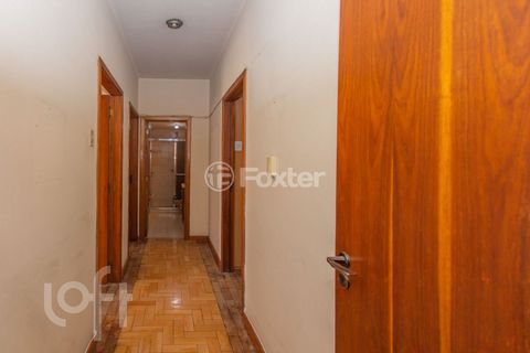 Image 10 - 728861