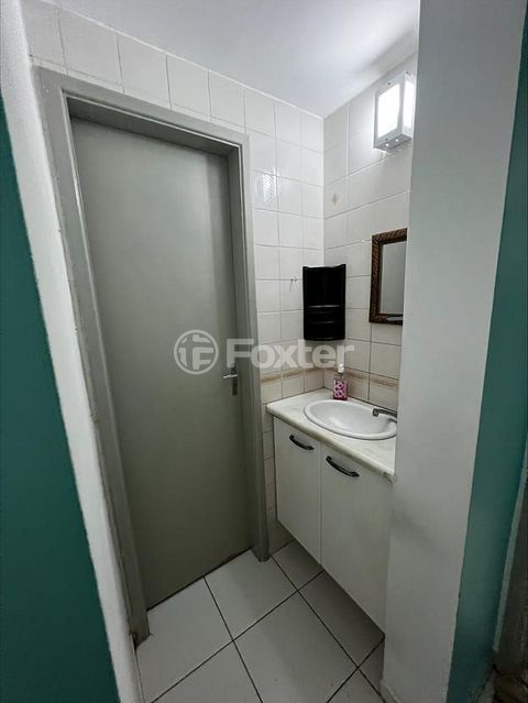 Image 6 - 729931