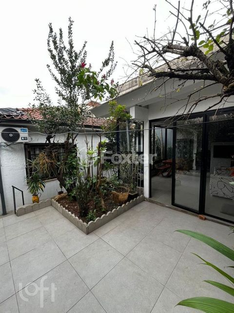Image 6 - 730009