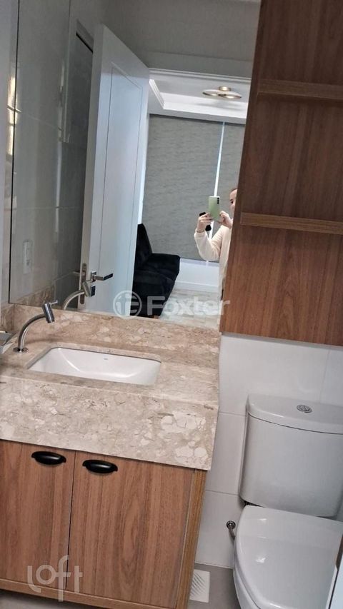 Image 8 - 730649