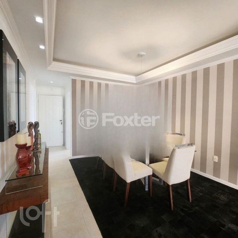 Image 7 - 732052