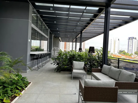 Image 10 - 733721