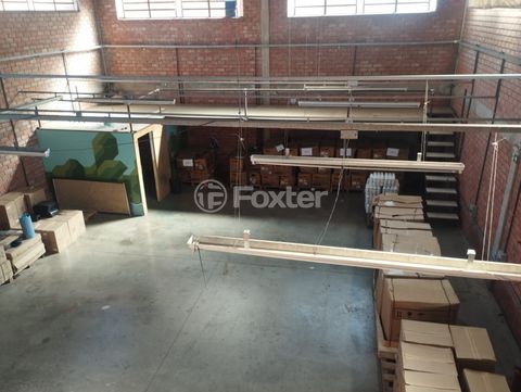 Image 4 - 734094