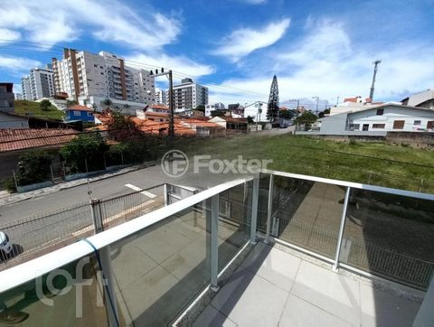 Image 4 - 735179