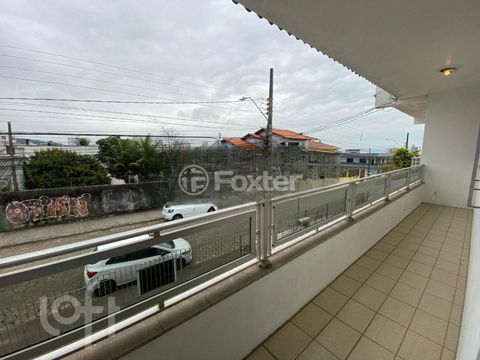 Image 13 - 735212