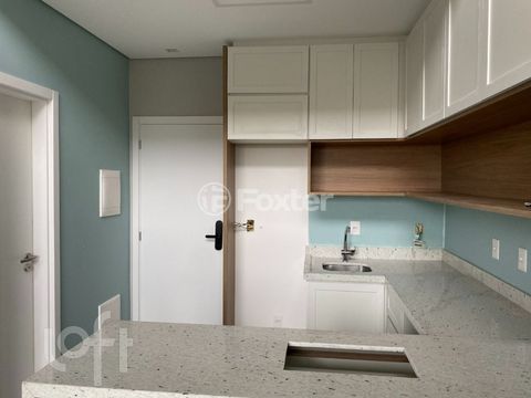 Image 9 - 736165