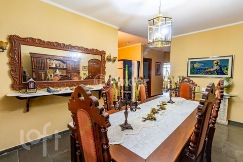 Image 4 - 736267