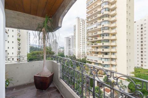 Image 2 - 736740