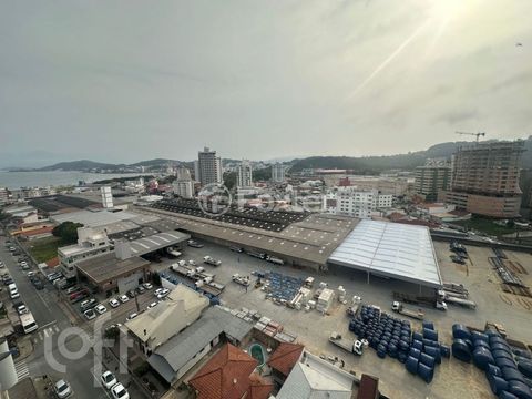 Image 1 - 737038
