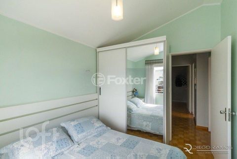Image 8 - 737132