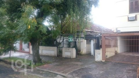 Image 4 - 737133