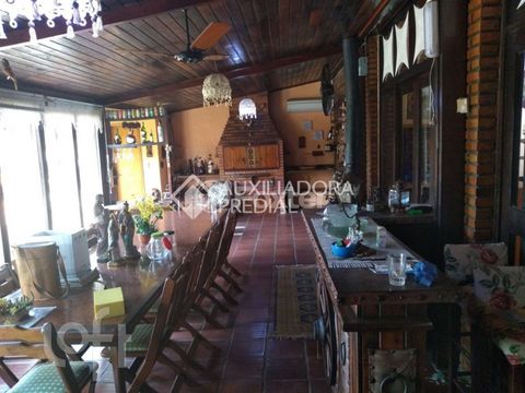 Image 10 - 737137