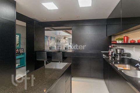 Image 9 - 737172
