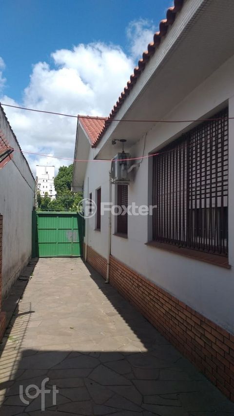 Image 3 - 737230