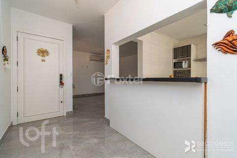 Image 4 - 737319