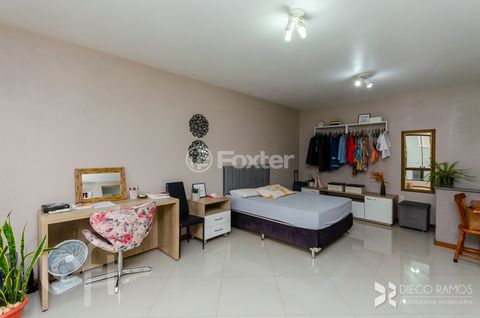Image 9 - 737326