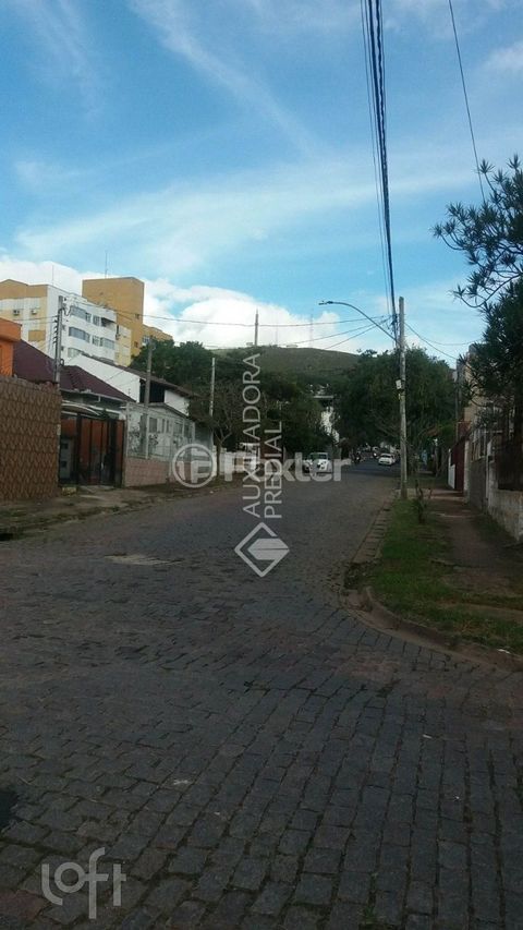 Image 4 - 737350