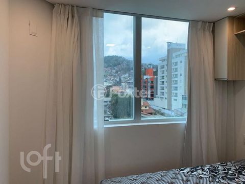 Image 7 - 737474