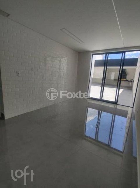 Image 5 - 738179