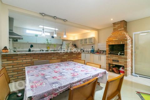 Image 5 - 738336