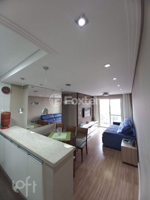Image 3 - 738585