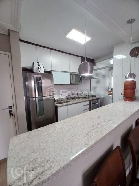 Image 2 - 738585
